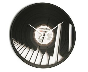 OROLOGIO DA PARETE ABBIAMO UN PIANO