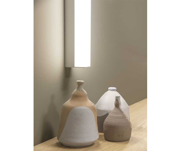 LINEALIGHT APPLIQUE KIOO