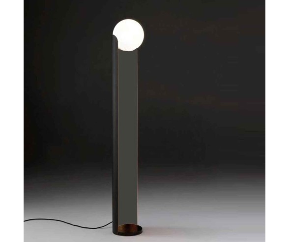 SELENE LAMPADA DA TERRA GUAZZA MODERNO