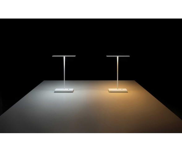 LINEA LIGHT LAMPADA DA TAVOLO DUBCOLOR