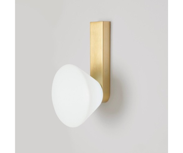 VIVIDA INTERNATIONAL APPLIQUE MADAME