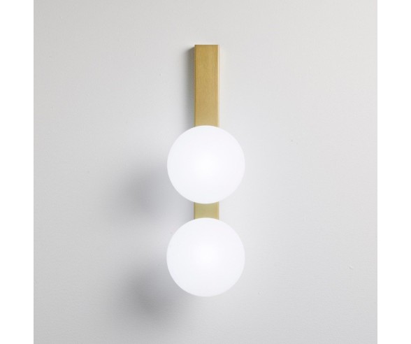 VIVIDA INTERNATIONAL APPLIQUE MADAME