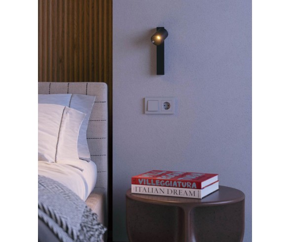 Redo Group Takto wall spotlights