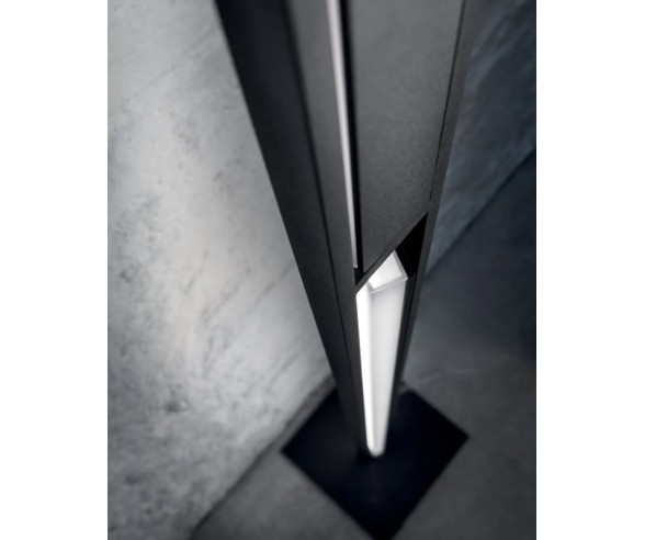 Stilnovo Stehlampe-Tablet