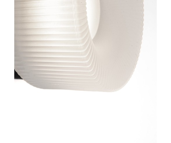 VIVIDA INTERNATIONAL APPLIQUE PILASTRO